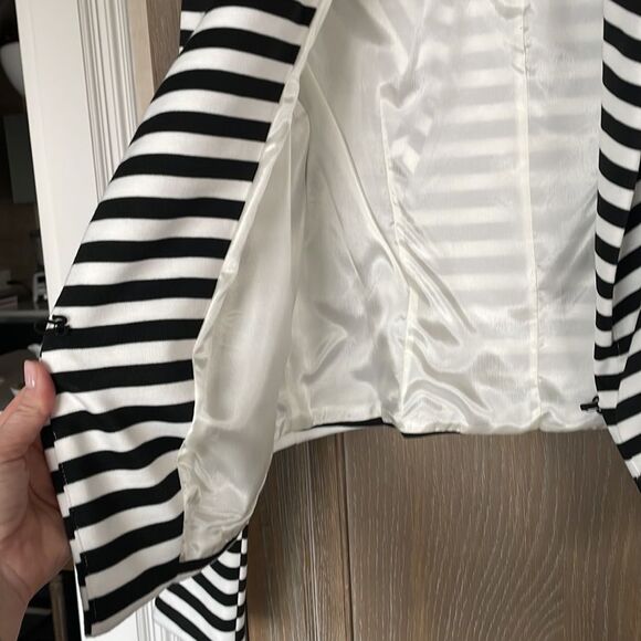 Robbi & Nikki by Robert Rodriguez striped blazer size medium - Picture 10 of 17